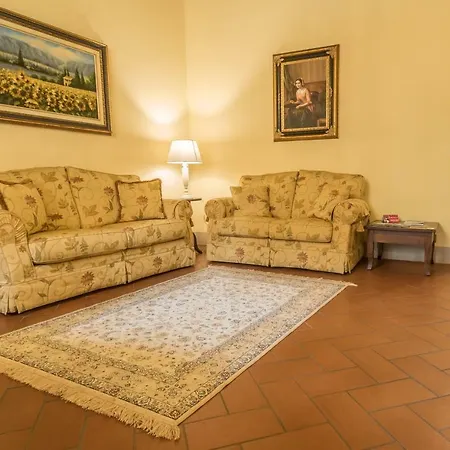 Luxury Piazza Grande Apartment Montepulciano